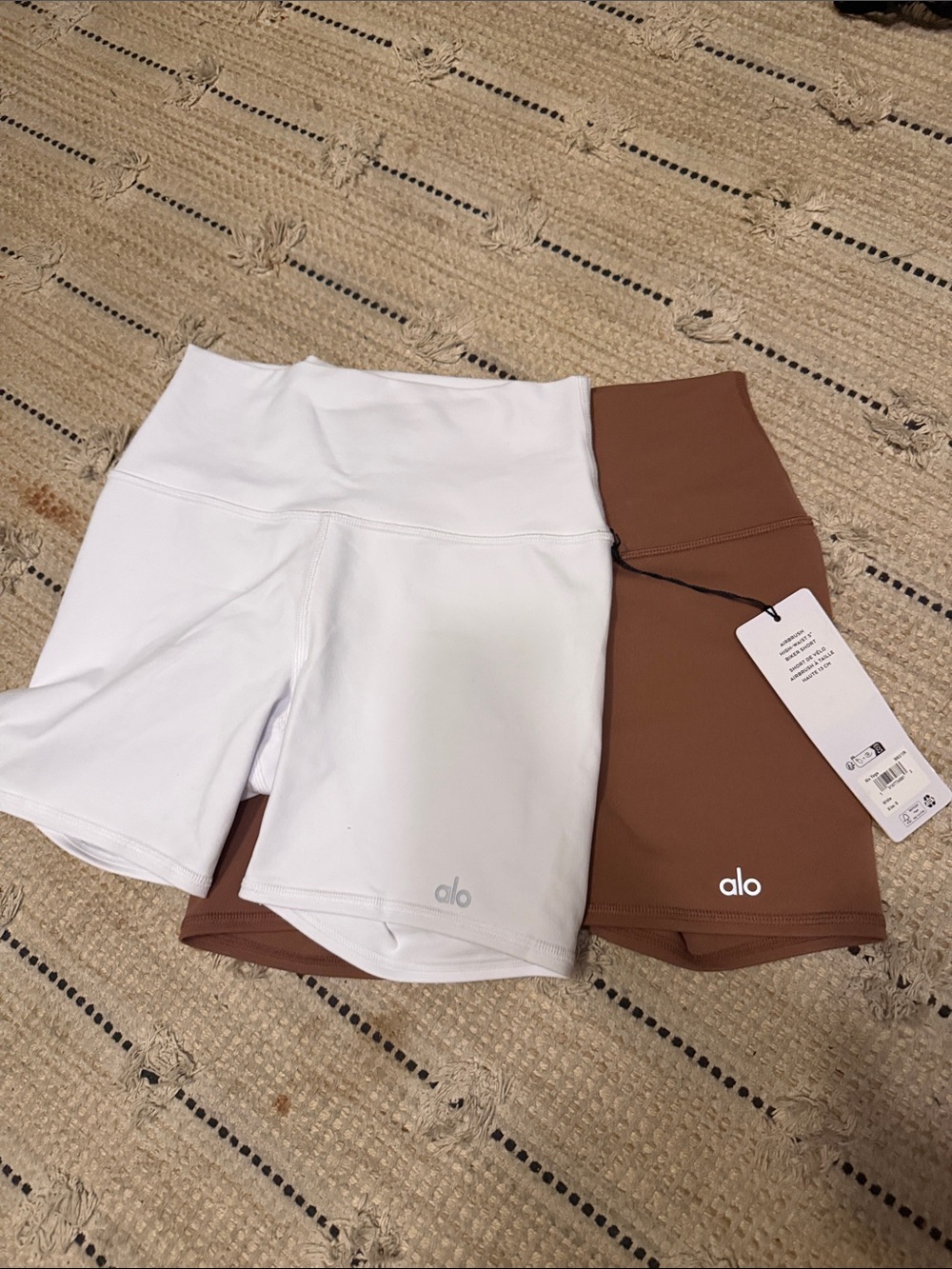 ALO airbrush Yoga High-Waist Bike Shorts - White & Brown